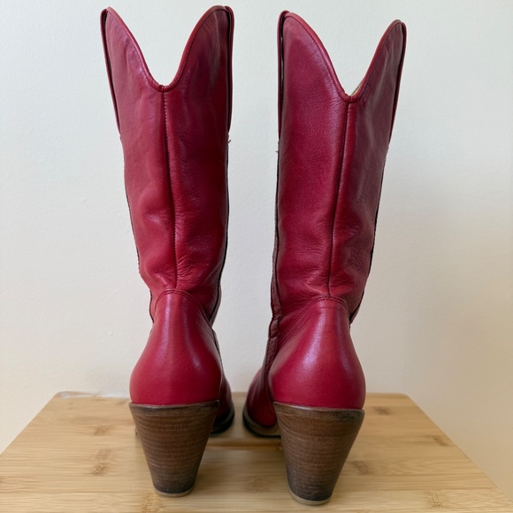 Bold mid-calf Cowboy boots in rich cherry red 🍒 - Picture 3 of 10